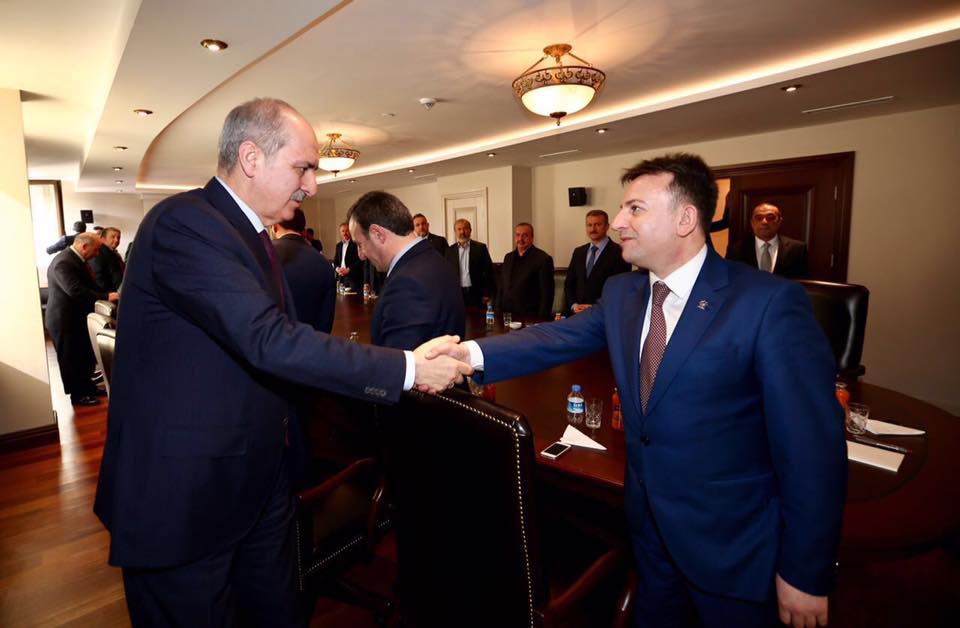 BAŞBAKAN YARDIMCISI KURTULMUŞ İLÇE BAŞKANLARINDAN NE İSTEDİ?