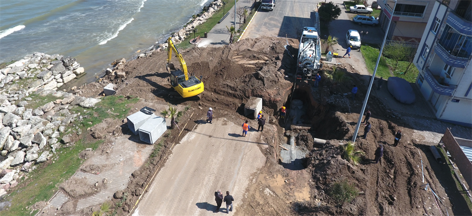 BÜYÜKŞEHİR SU BASKINLARINA KALICI ÇÖZÜMLER ÜRETİYOR 