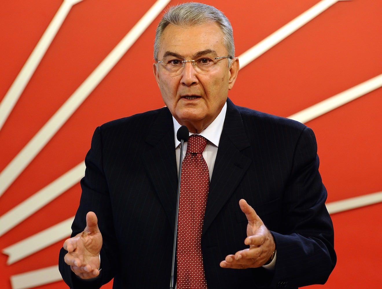 DENİZ BAYKAL FATSA’YA GELİYOR