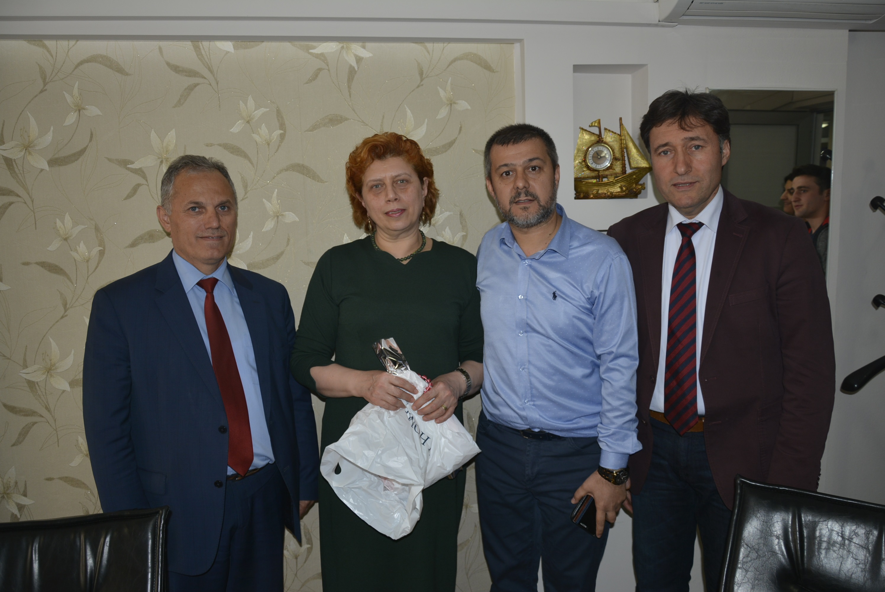 KADINLARA ÖZEL OLDUKLARI HİSSETTİRİLDİ