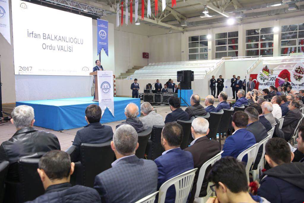 Vali Balkanlıoğlu, “Peygamber Efendimizin Hayatını Örnek Alabilsek, Dünya Huzur ve Barış İklimine Yelken Açar”