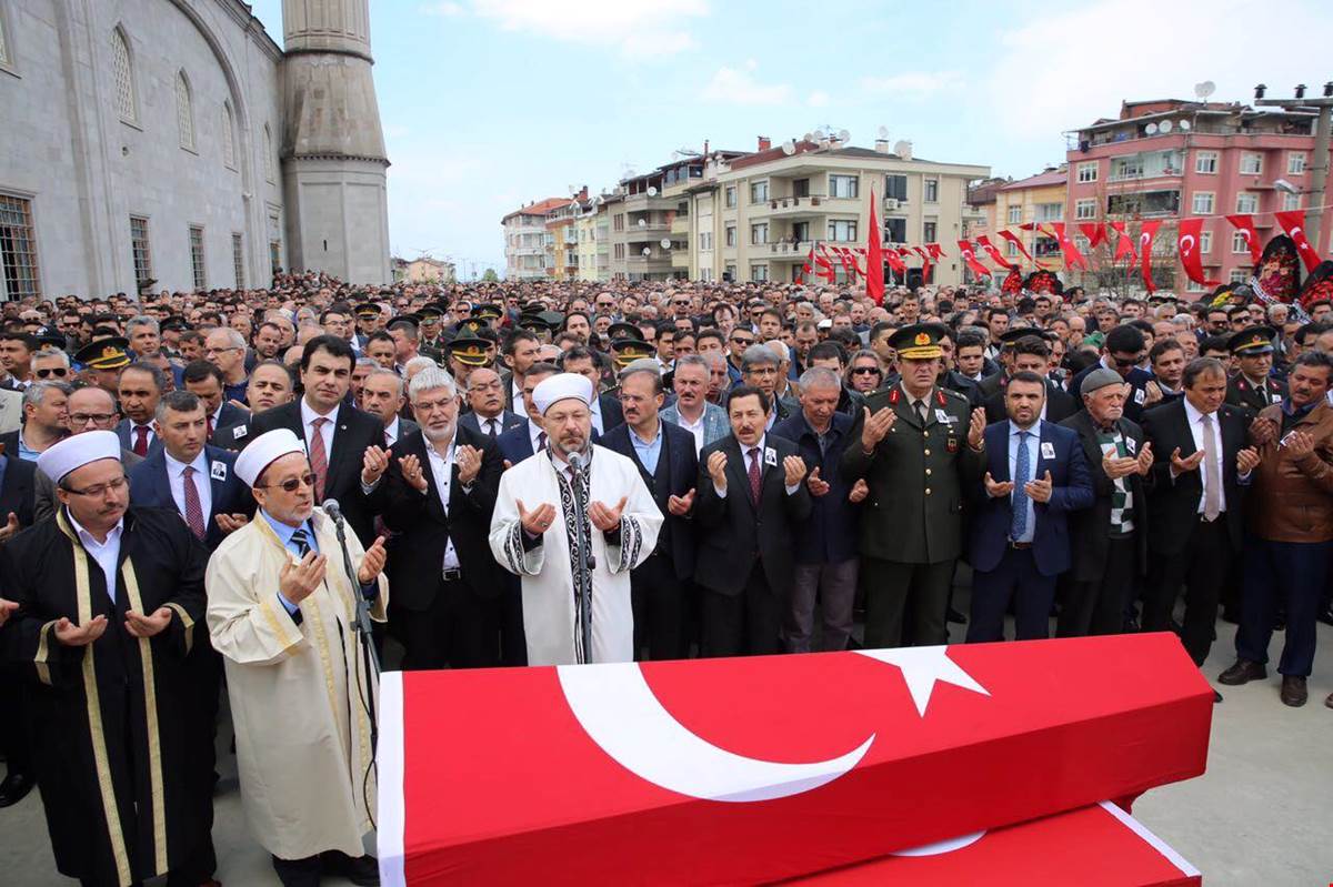 Şehit Hakim Onur Alan, Gözyaşları Arasında Son Yolculuğuna Uğurlandı
