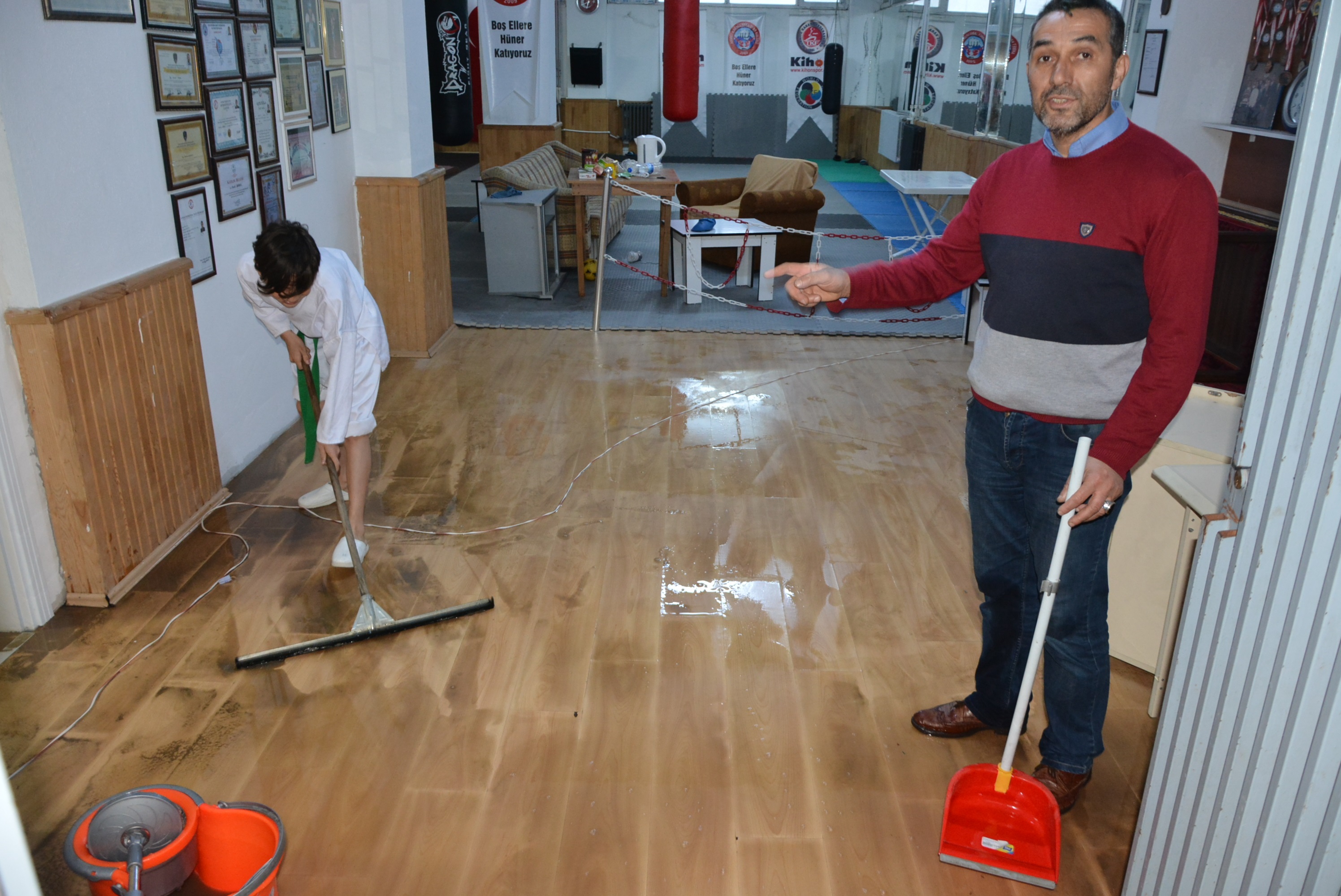 SPORCU YETİŞTİREN KULÜBÜ SU BASTI