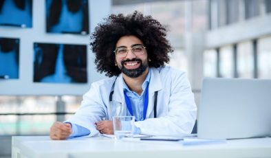 En İyi WhatClinic Alternatifleri (2025): 10 Benzeri Site ve Platform Karşılaştırması